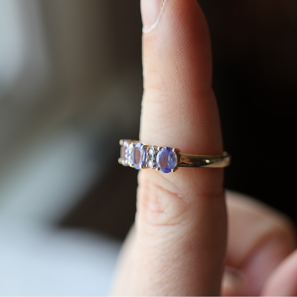 Three-Stone Blue Sapphire and Diamond Gold Ring 14k - Picture 5 of 9
